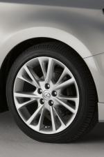 Lexus HS250h 2009 года